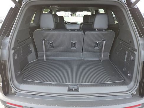 New 2026 GMC Acadia AT4 w/ LPO, Floor Liner Package image 25