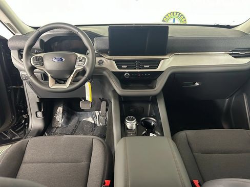 New 2026 Ford Explorer Active AWD/4WD image 7