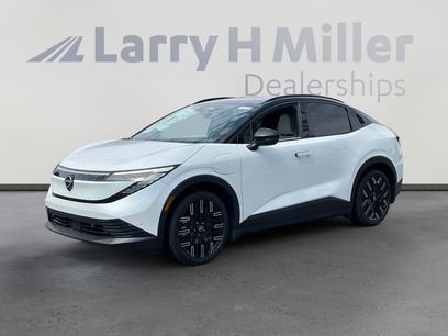 New 2026 Nissan Leaf Platinum+ w/ Cargo Package (Platinum+)