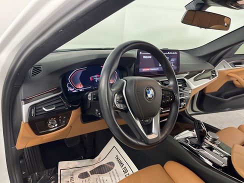 Used 2023 BMW 530i w/ Convenience Package RWD image 14