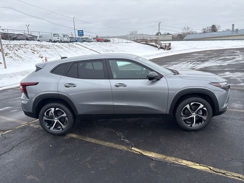 New 2026 Chevrolet Trax RS w/ Driver Confidence Package image 11