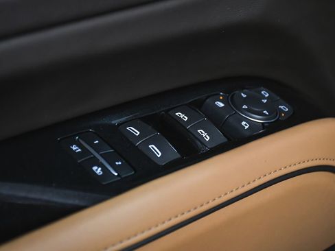 Used 2022 Cadillac Escalade ESV Sport w/ Touring Package AWD/4WD image 10