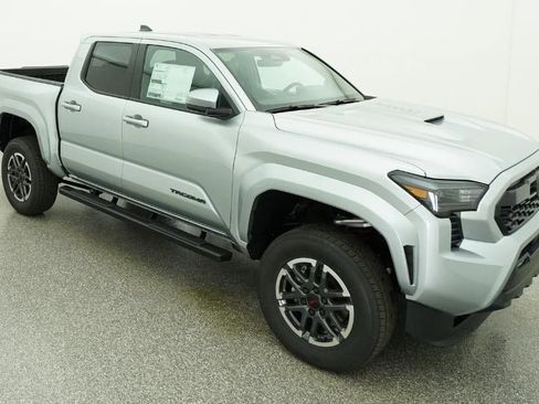 New 2026 Toyota Tacoma TRD Sport AWD/4WD image 40