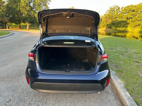 Certified 2024 Toyota Corolla LE image 10