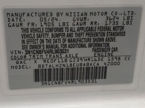 Used 2024 Nissan Versa SR FWD image 33