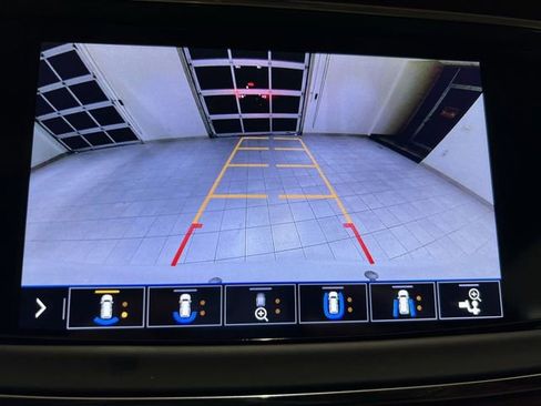 Used 2021 Buick Enclave Avenir w/ Avenir Technology Package image 14