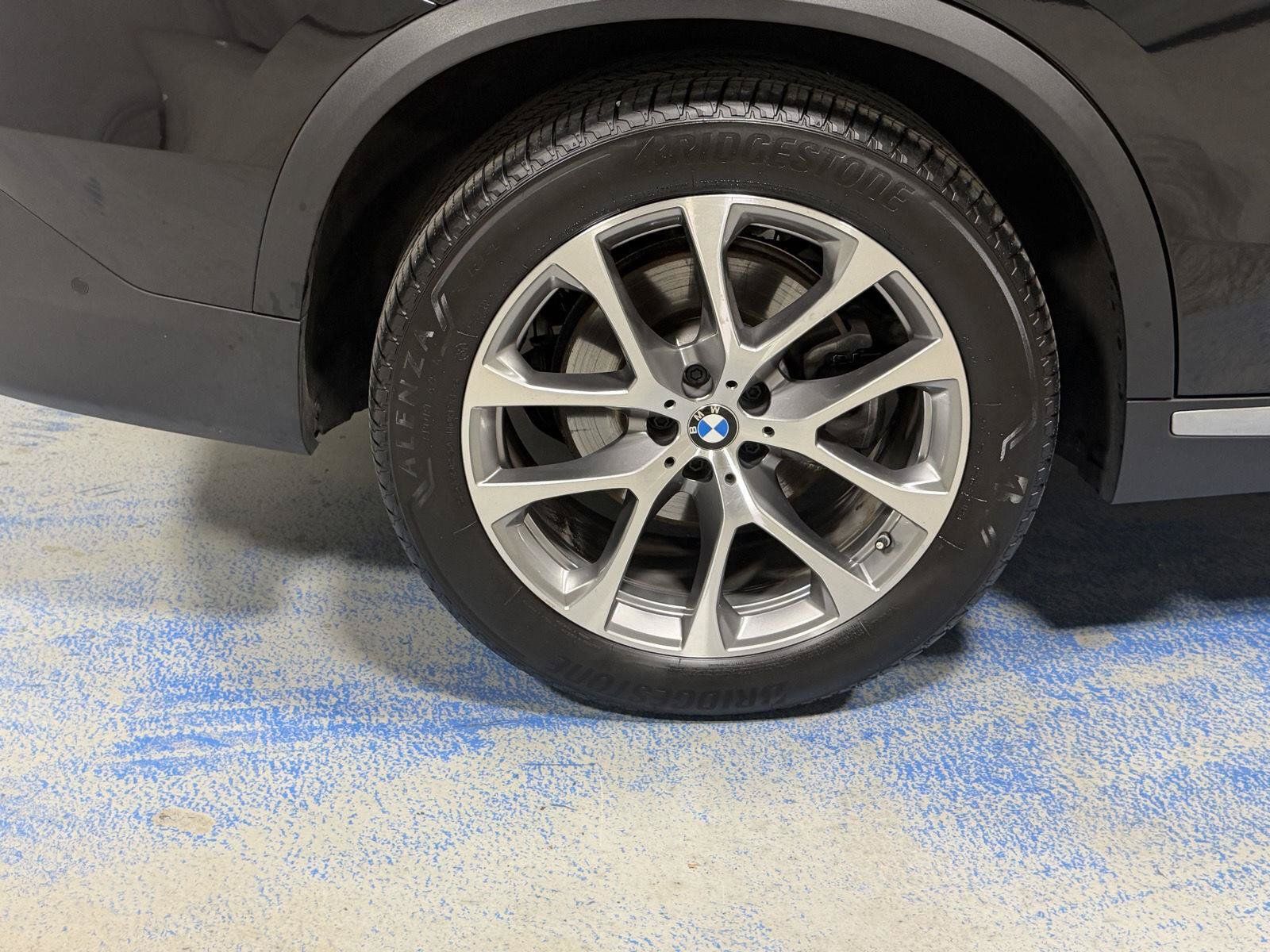 Used 2024 BMW X5 xDrive40i w/ Premium Package AWD/4WD image 35