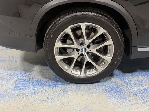 Used 2024 BMW X5 xDrive40i w/ Premium Package AWD/4WD image 35