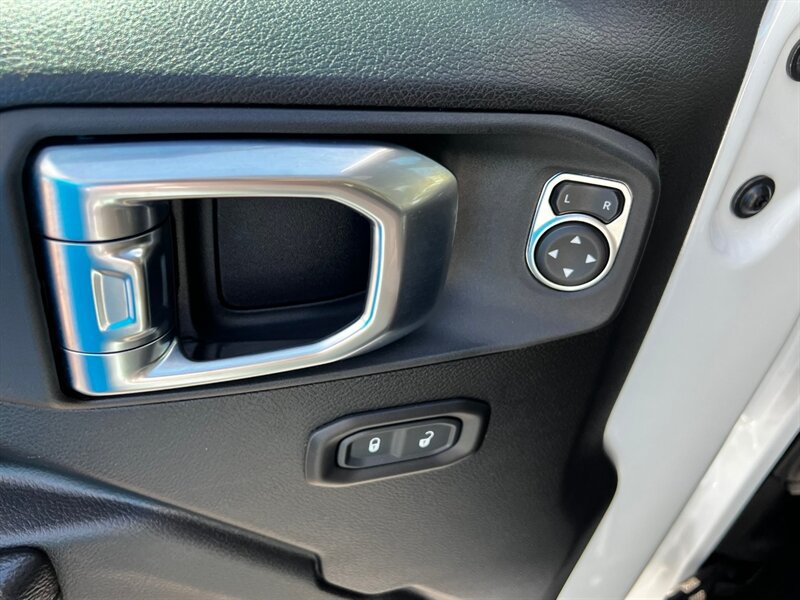 Used 2023 Jeep Gladiator Sport AWD/4WD image 22