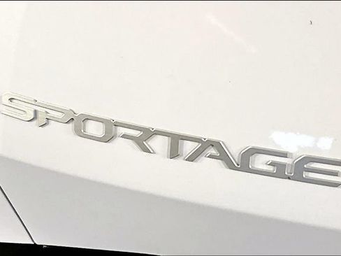 New 2026 Kia Sportage EX w/ EX Panorama Roof Package FWD image 9