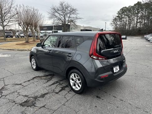 Used 2022 Kia Soul LX w/ Technology Package image 8