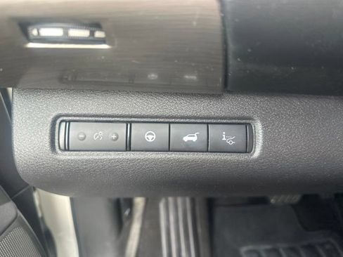 Used 2023 Nissan Pathfinder Platinum AWD/4WD image 38