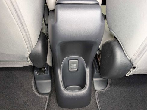 Used 2020 Honda HR-V LX image 15