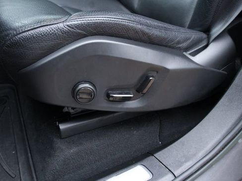 Used 2023 Volvo XC90 B6 Plus image 15