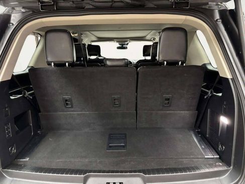 Used 2019 Ford Expedition Platinum AWD/4WD image 6