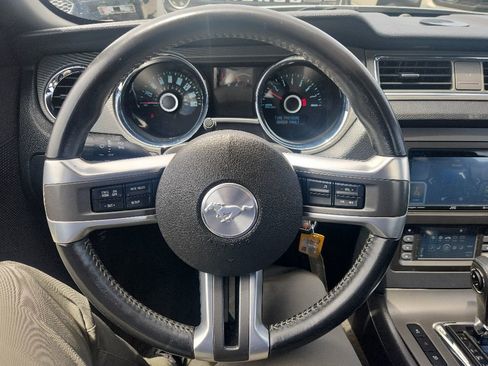 Used 2014 Ford Mustang Coupe RWD image 19
