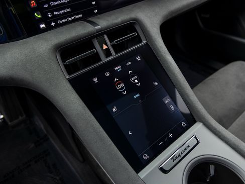 Certified 2023 Porsche Taycan GTS image 35