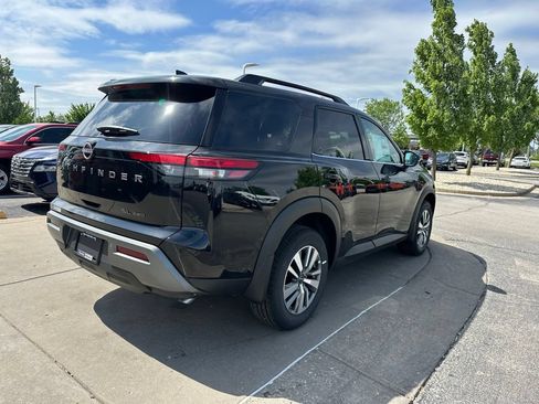 New 2026 Nissan Pathfinder SL AWD/4WD image 8