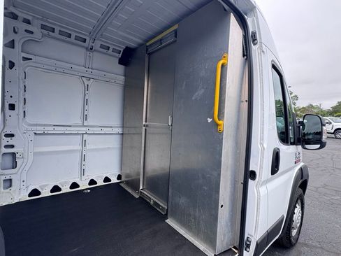 Used 2022 RAM ProMaster 1500 w/ Convenience Group FWD image 14