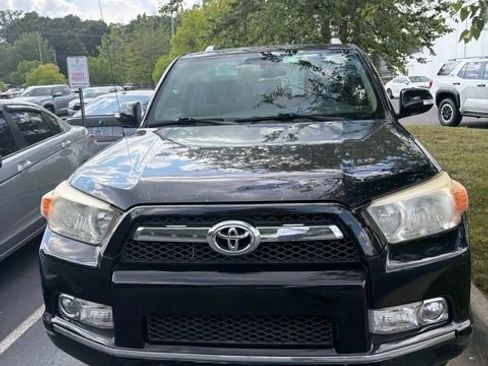 Used 2010 Toyota 4Runner Limited AWD/4WD image 3