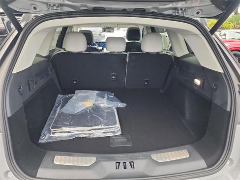 New 2026 Lincoln Nautilus Premier image 18