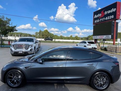 Used 2021 Tesla Model 3 Standard Range RWD image 5