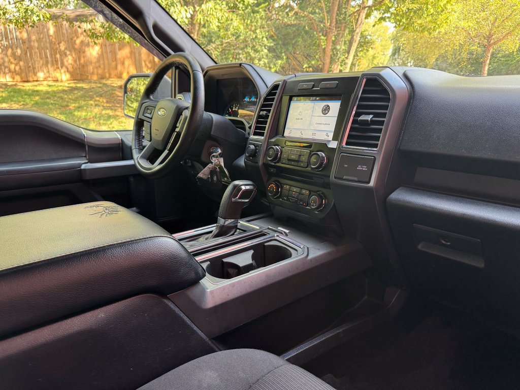 Used 2016 Ford F150 XLT w/ Equipment Group 302A Luxury AWD/4WD image 25