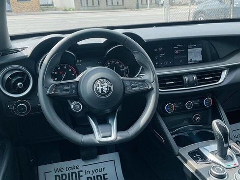 Used 2021 Alfa Romeo Stelvio Ti image 33