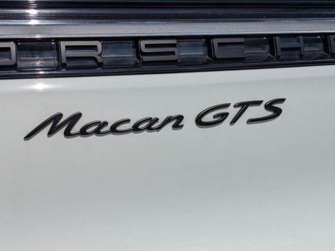 Used 2022 Porsche Macan GTS AWD/4WD image 15
