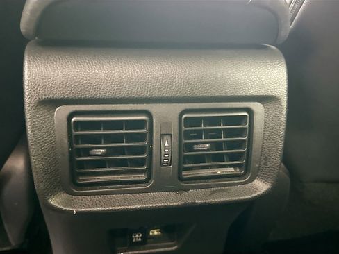 Used 2021 Toyota Venza Limited w/ Advanced Technology Package image 27