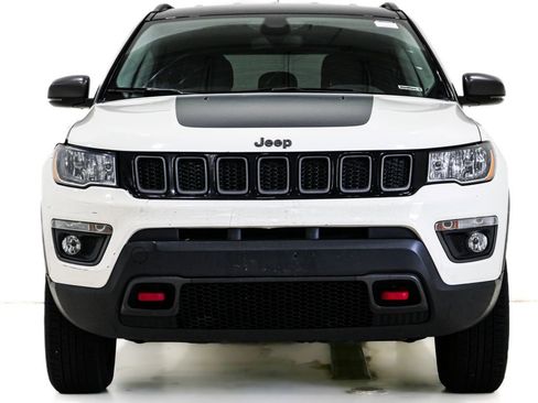 Used 2020 Jeep Compass Trailhawk AWD/4WD image 2