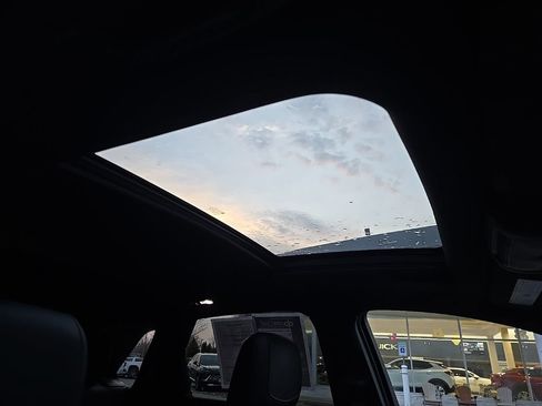 Used 2020 Cadillac XT5 Premium Luxury image 19