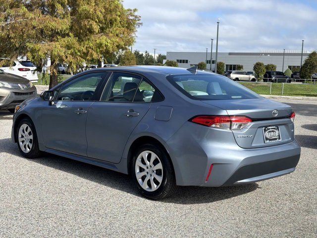 Used 2020 Toyota Corolla LE FWD image 5