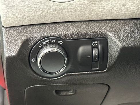 Used 2015 Chevrolet Cruze LS image 19