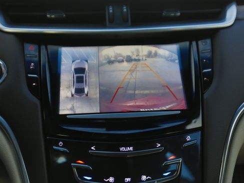 Used 2016 Cadillac XTS Premium image 9