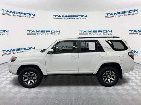 Used 2019 Toyota 4Runner TRD Off-Road Premium AWD/4WD image 2