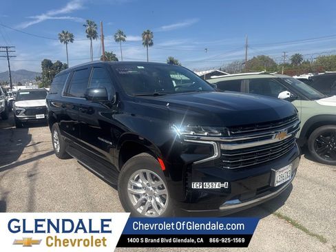 Used 2024 Chevrolet Suburban LT image 9