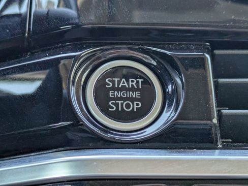 Used 2023 Nissan Pathfinder Platinum w/ Cargo Package image 32