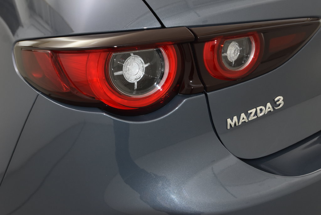 New 2026 MAZDA MAZDA3 2.5 S Hatchback w/ Premium Pkg FWD image 37