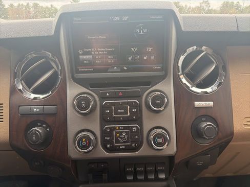 Used 2016 Ford F250 Lariat w/ Chrome Package AWD/4WD image 25