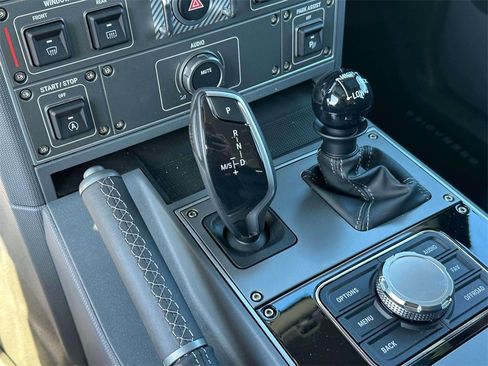 Used 2025 INEOS Grenadier Fieldmaster Edition image 27