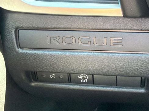 Certified 2024 Nissan Rogue S FWD image 22