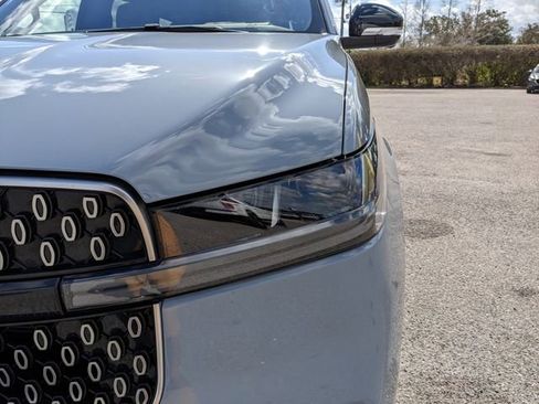 Used 2025 Lincoln Navigator Reserve image 9