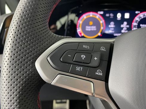 New 2026 Volkswagen GTI SE image 8