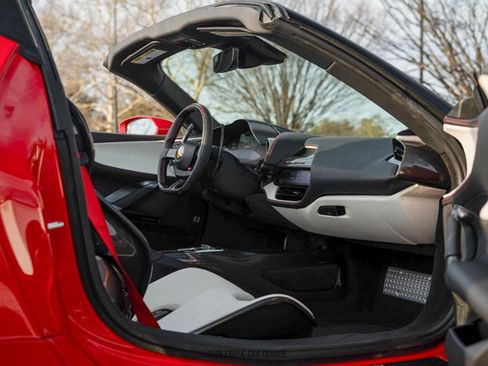 Used 2025 Ferrari SF90 Spider image 50