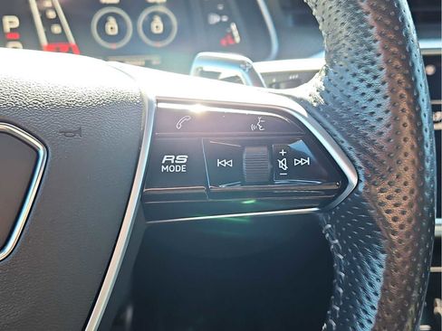 Certified 2021 Audi RS 6 w/ Carbon Optic Package AWD/4WD image 21