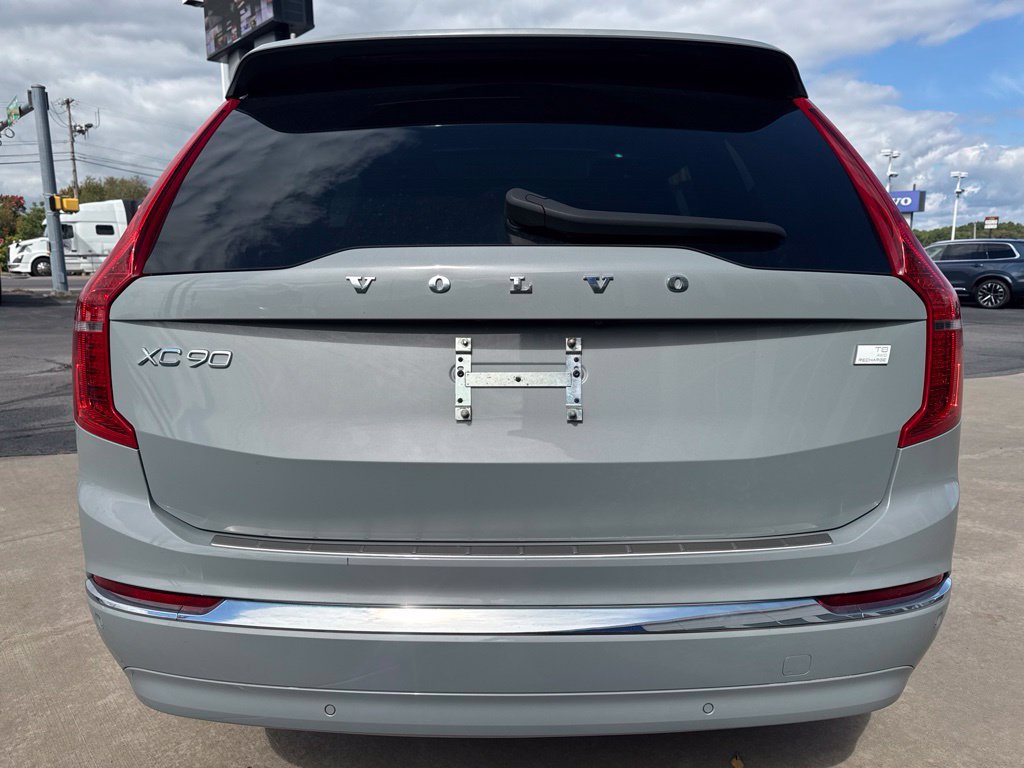 Used 2024 Volvo XC90 T8 Ultimate w/ Protection Package Premier AWD/4WD image 6