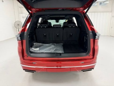 Certified 2025 Buick Enclave Avenir w/ Super Cruise Package AWD/4WD image 26