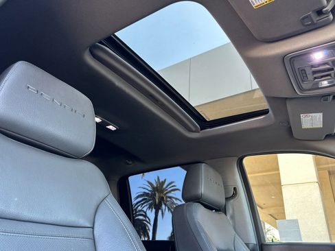 Certified 2022 GMC Sierra 2500 Denali image 17