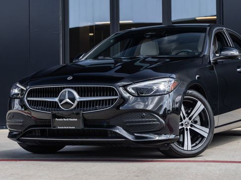 Used 2025 Mercedes-Benz C 300 Sedan image 3